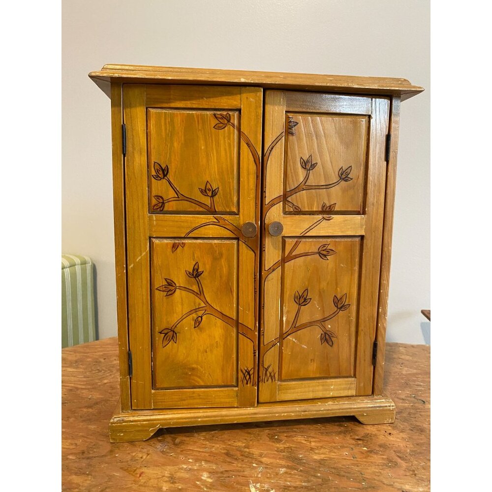 Wooden Jewelry Box With Tree Design Double Doors Hinged Closure Vintage Charm 12